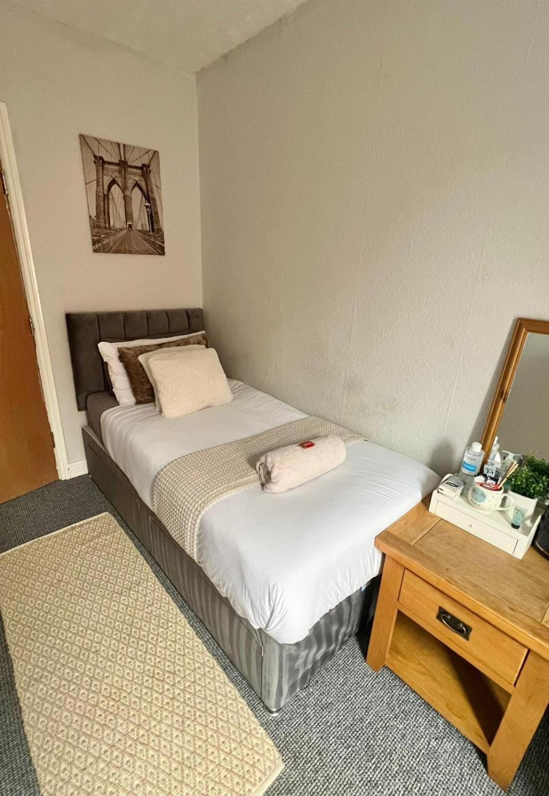 Lincoln City Centre Rooms P&S Экстерьер фото